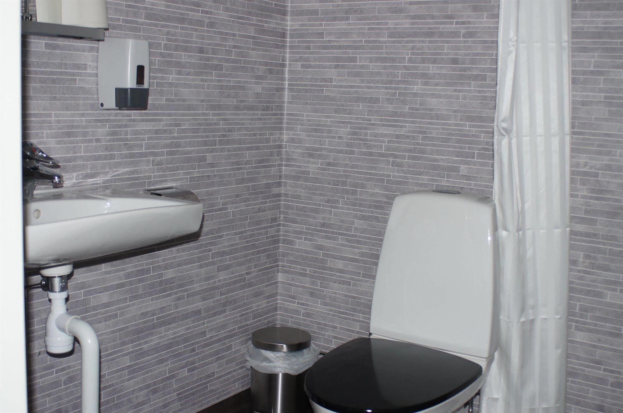 Hoegbo Hotell Skommarsgarden Сандвикен Екстериор снимка