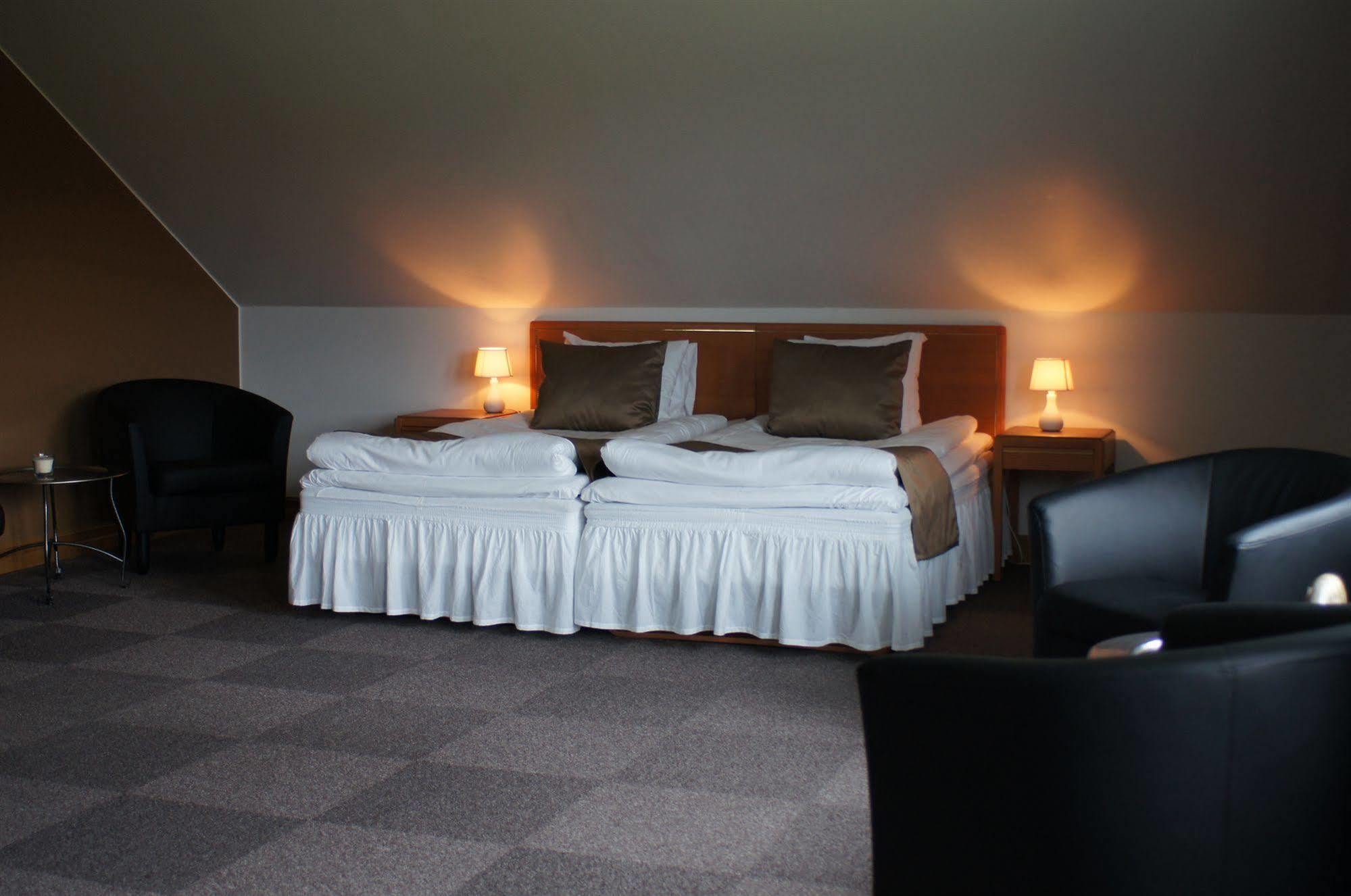 Hoegbo Hotell Skommarsgarden Сандвикен Екстериор снимка